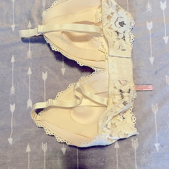 MINT AND MALLOW - Picture 2 of 2